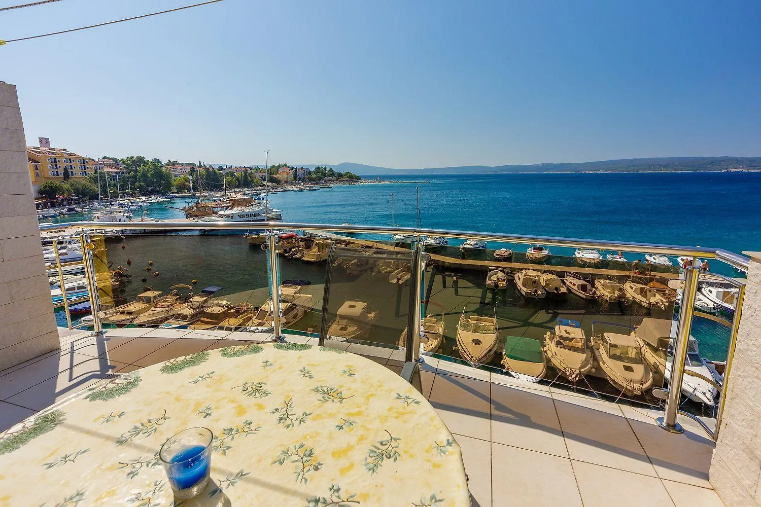 Tolle Ferienwohnung Direkt An Der Promenade Selce 0*,  Croatia